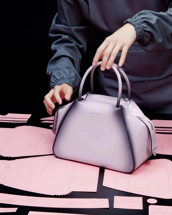 女明星用的包包_Prada Supernova_Celine Soft 16 bag